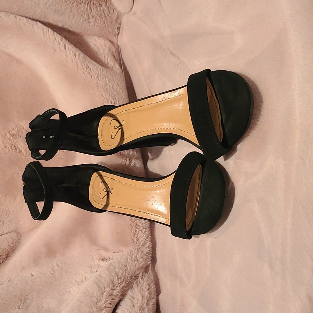 Black microsuede shoes chunky heel
